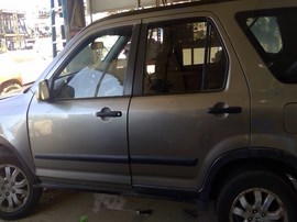 2005 HONDA CR-V, GRAY, EX MODEL, 2.4L, AT. FWD.  A26299